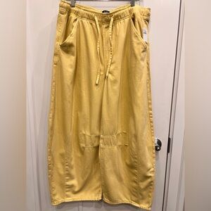 NWT Gap UltraSoft Easy Horseshoe Jeans